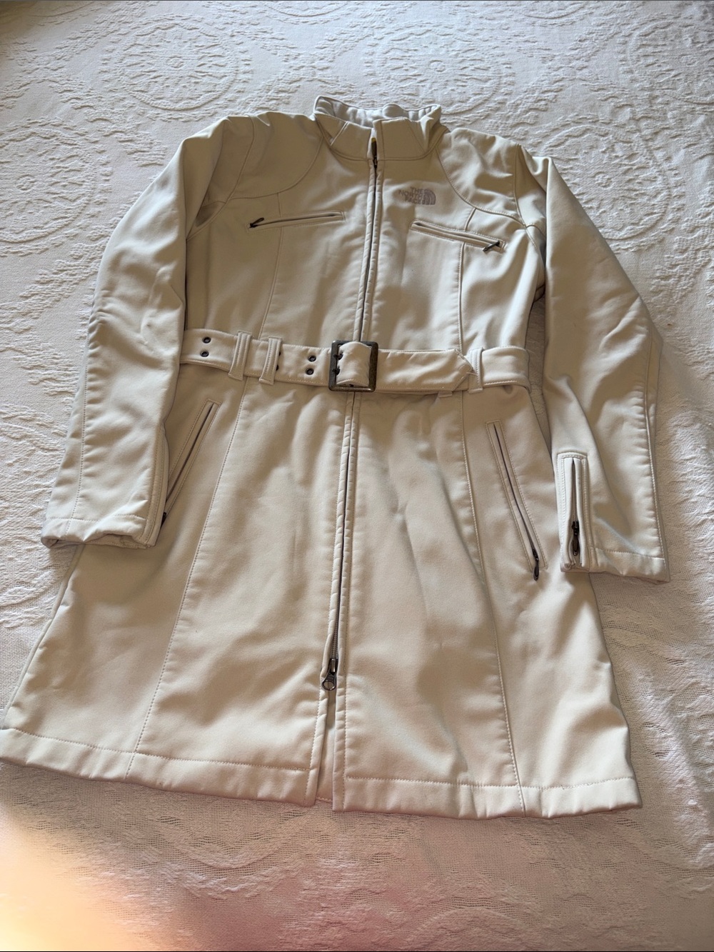 The North Face Women's Cream Belted Trench Coat Gently Loved XS *Missing Hood*
